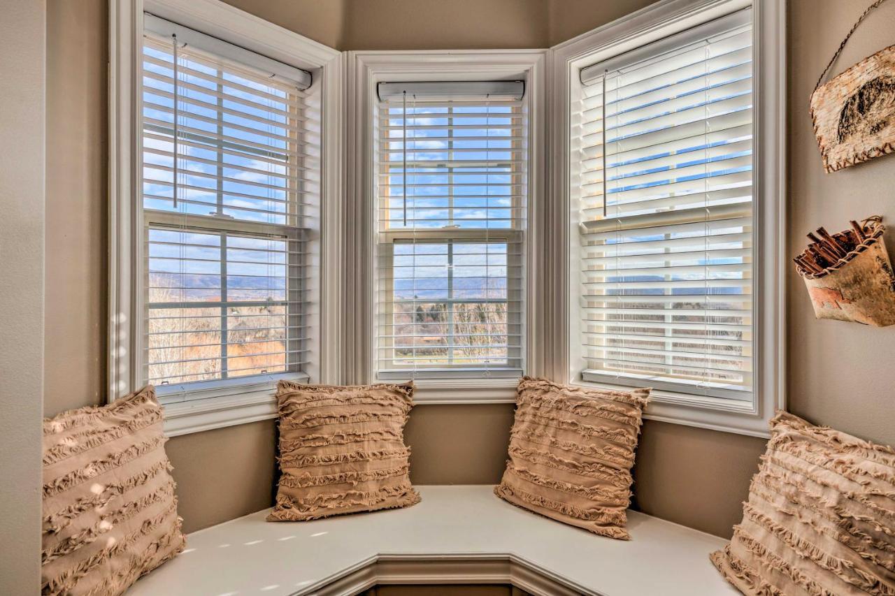 Large, Cozy Midway Studio With Mountain Views! Exterior foto